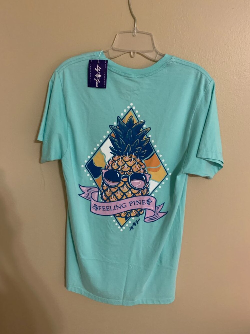 LILLY GRACE TEE SHIRT SIZE SMALL  NWT